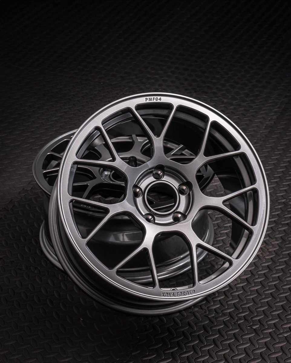 Ultra Charcoal