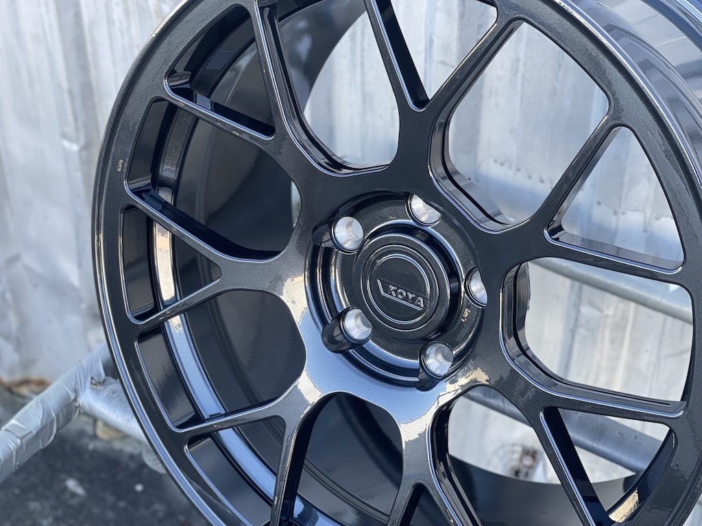 Gloss Black Onyx
