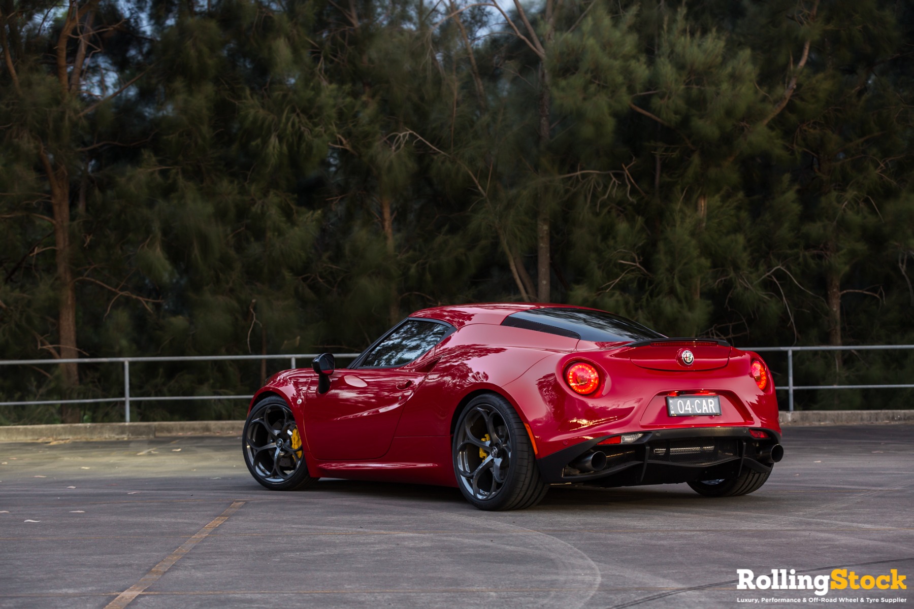 KT114-Alfa Romeo 4C 