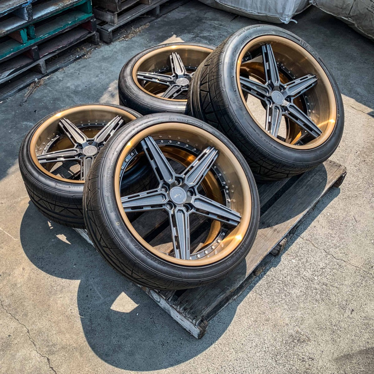 Koya KT110 Gloss black Onyx & Monaco Copper Lip