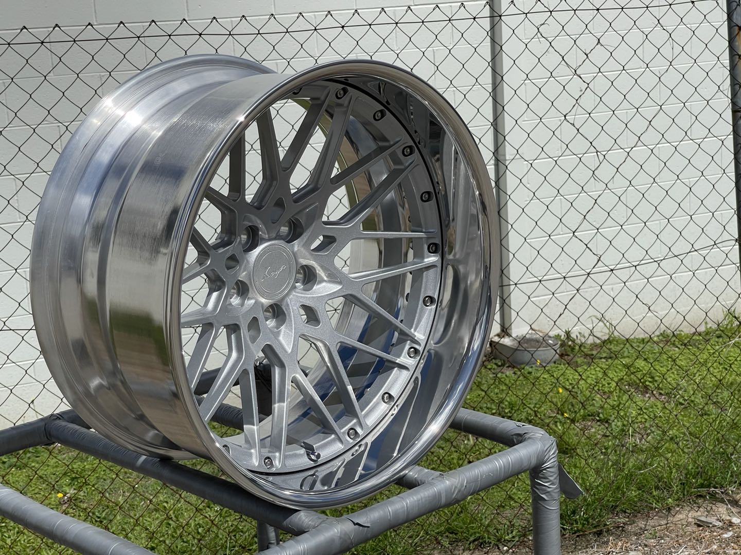 Silver & Polished Lip