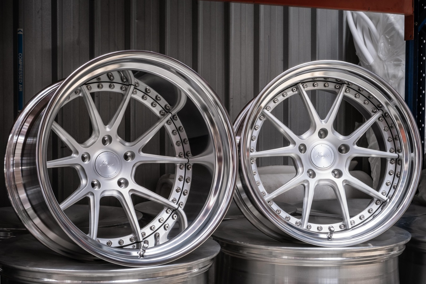 Gloss Silver